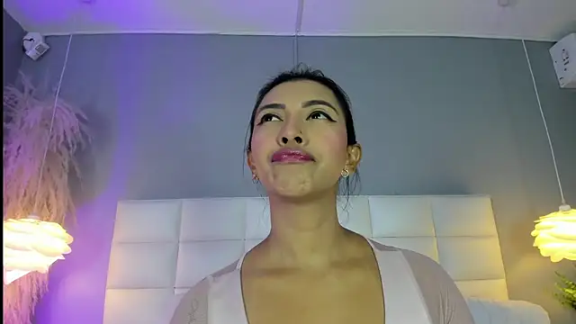  BunnyNaugthy online show from June 13, 2026, 10:40 pm