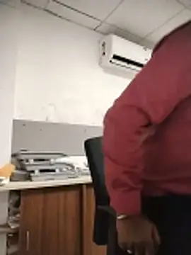 Desi Londa 143 online show from June 17, 2026, 1:10 pm