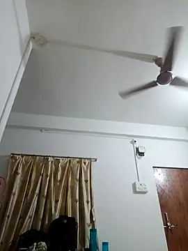 Snapshot of Desi_Londa_143 chatting on February 18, 2026, 11:56 pm Desi Londa 143 online show from February 18, 2026, 11:56 pm