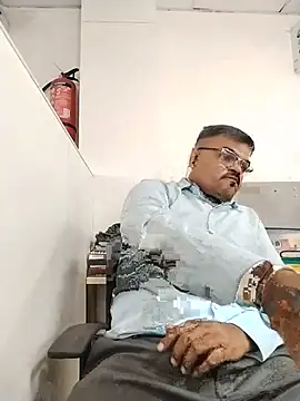 Desi Londa 143 online show from July 9, 2026, 8:26 am