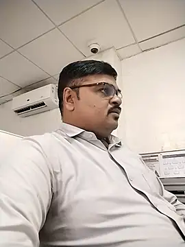 Desi Londa 143 online show from October 1, 2025, 4:28 am