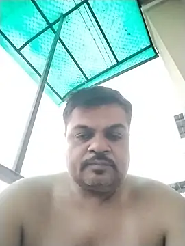 Desi Londa 143 online show from June 14, 2026, 12:18 am