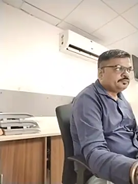 Desi Londa 143 online show from June 22, 2026, 3:12 am