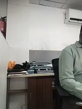 Desi Londa 143 online show from June 12, 2026, 6:00 am