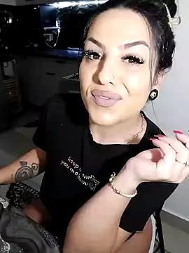 hot-babygirl online show from January 13, 2026, 9:19 pm