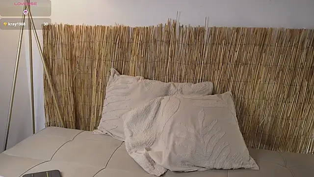 bunnycuteshy online show from June 18, 2026, 12:54 pm