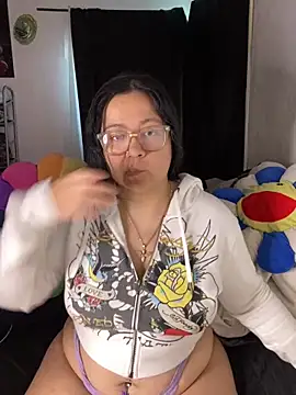 MsConejitaa online show from September 30, 2025, 8:15 pm