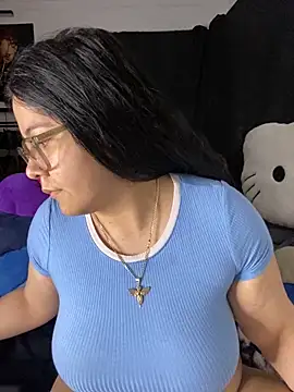 MsConejitaa online show from March 21, 2025, 1:23 pm