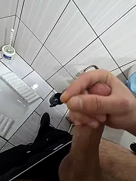 Semihglyz online show from April 8, 2026, 10:39 am