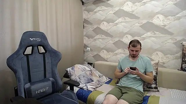 SerzhKorol1 online show from October 4, 2025, 8:38 am