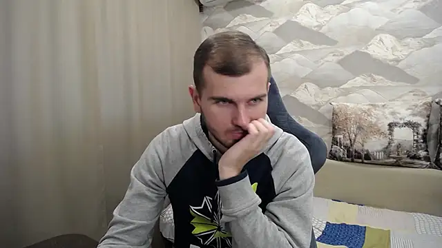 SerzhKorol1 online show from October 1, 2025, 1:04 pm