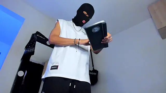 Samuel Suarez online show from November 8, 2025, 2:04 am