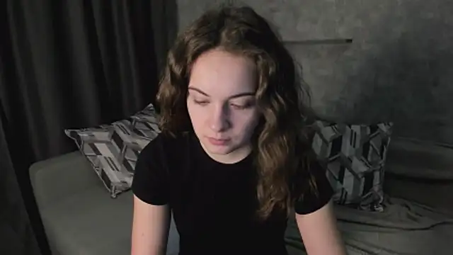 KristinaLoison online show from March 15, 2026, 5:20 pm