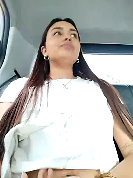 aisha es online show from September 26, 2025, 8:05 pm