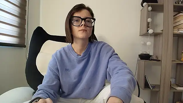 Snapshot of Arya_starrk chatting on February 16, 2026, 1:10 pm Arya starrk online show from February 16, 2026, 1:10 pm