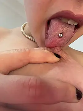Stoned-baby69 online show from June 24, 2026, 2:26 pm