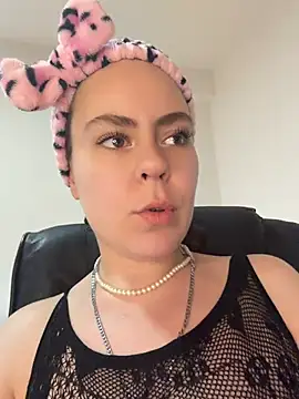 Stoned-baby69 online show from June 14, 2026, 4:52 pm