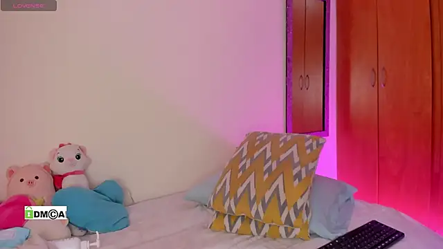 olivia  s online show from January 8, 2025, 2:25 am