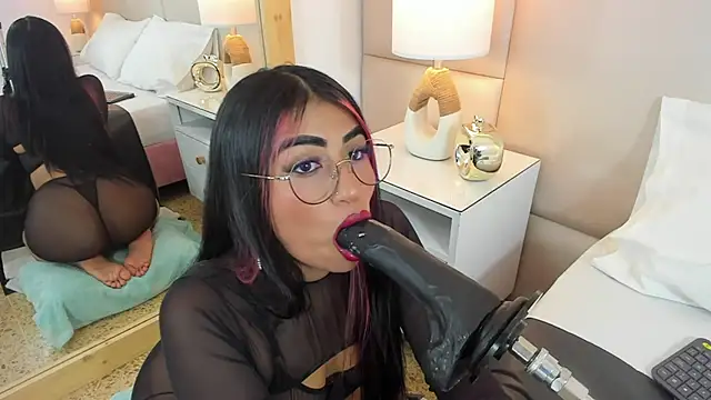 AntoniaRoss  online show from February 21, 2025, 8:38 pm