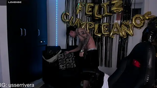 Snapshot of Thomass_clark chatting on January 18, 2025, 2:03 am Thomass clark online show from January 18, 2025, 2:03 am