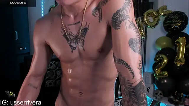 Snapshot of Thomass_clark chatting on January 17, 2025, 5:11 am Thomass clark online show from January 17, 2025, 5:11 am