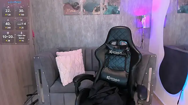 Snapshot of MelanieHudson_ chatting on March 21, 2025, 10:28 pm MelanieHudson online show from March 21, 2025, 10:28 pm