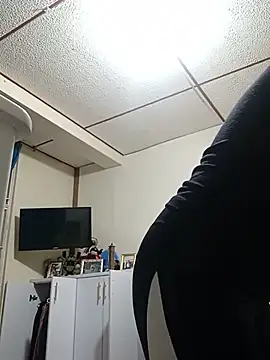 kelly dirty  online show from June 6, 2026, 2:06 am