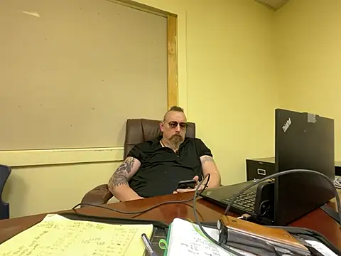 Snapshot of Littledick007007 chatting on January 16, 2026, 6:45 pm Littledick007007 online show from January 16, 2026, 6:45 pm