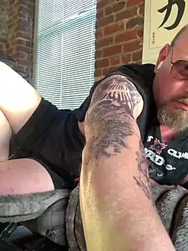 Snapshot of Littledick007007 chatting on March 9, 2026, 10:35 pm Littledick007007 online show from March 9, 2026, 10:35 pm