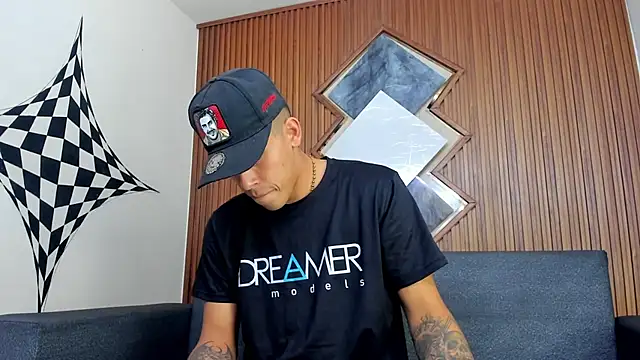 Snapshot of yeckodream chatting on March 1, 2025, 4:04 am yeckodream online show from March 1, 2025, 4:04 am