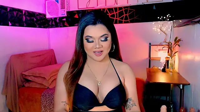 asiankatyhuge online show from November 6, 2025, 2:59 am