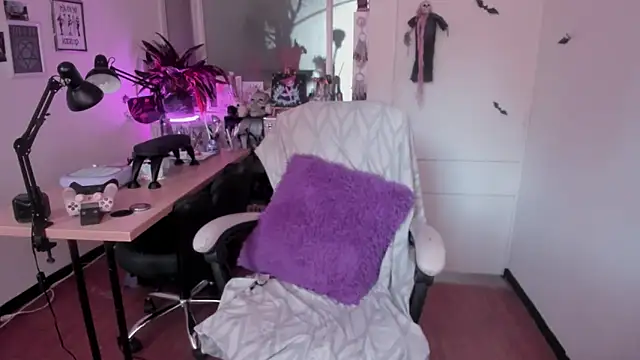 gothic do11 online show from October 10, 2025, 8:20 pm