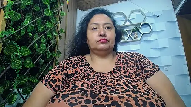 TistMature online show from November 19, 2025, 1:22 pm