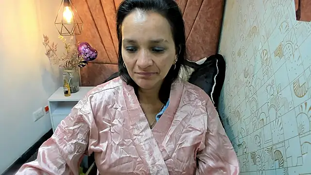 MarilynMiilf  online show from November 14, 2025, 7:56 am