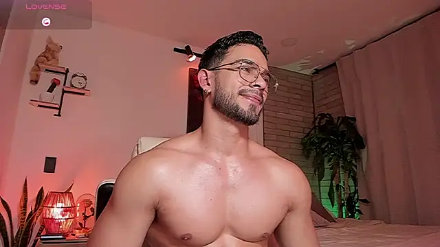 Snapshot of Josseph1_ chatting on March 11, 2026, 11:32 pm Josseph1 online show from March 11, 2026, 11:32 pm