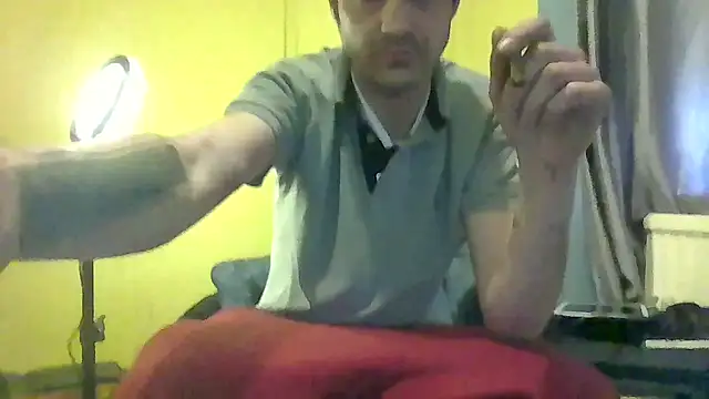 ThatGuyNextDoor1992 online show from February 22, 2025, 2:41 pm