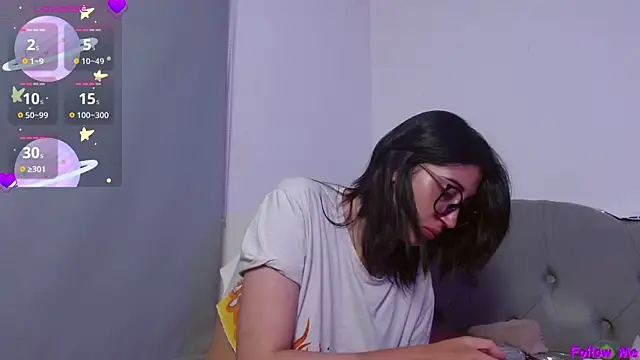 Red-moon1 online show from October 3, 2025, 3:09 am