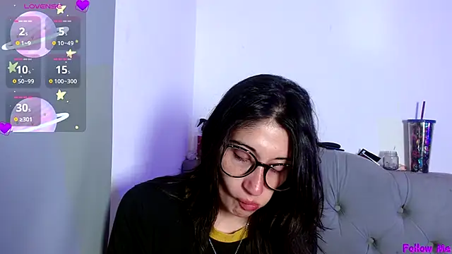 Red-moon1 online show from October 29, 2025, 4:33 am