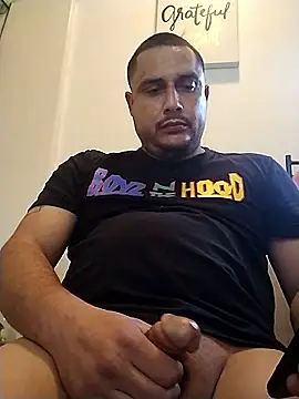 thickcocklatino online show from January 7, 2026, 7:19 pm