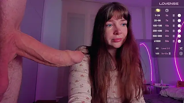 alicekaneky online show from October 7, 2025, 11:39 pm