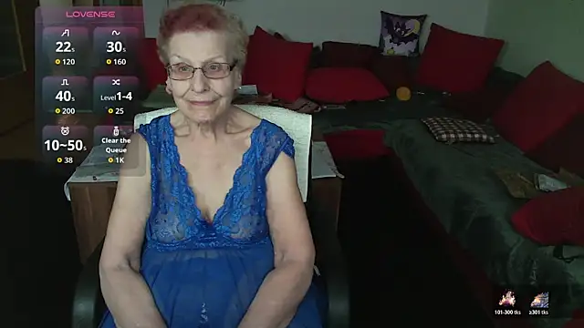 HeisseomaOriginal online show from November 27, 2025, 8:15 am