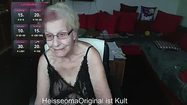 HeisseomaOriginal online show from September 18, 2025, 7:11 am