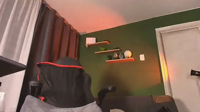 Snapshot of lamborginex chatting on February 12, 2026, 2:33 am lamborginex online show from February 12, 2026, 2:33 am