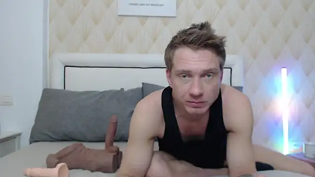 Snapshot of redheadxxl chatting on March 21, 2026, 5:17 pm redheadxxl online show from March 21, 2026, 5:17 pm