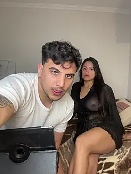Snapshot of Sexandfire chatting on July 4, 2026, 10:25 pm Sexandfire online show from July 4, 2026, 10:25 pm
