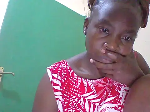 Snapshot of miss_melis chatting on February 15, 2026, 1:43 pm miss melis online show from February 15, 2026, 1:43 pm