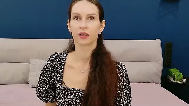Mila Anders online show from July 16, 2026, 4:31 am