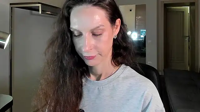 Snapshot of Mila_Anders chatting on May 29, 2026, 4:51 am Mila Anders online show from May 29, 2026, 4:51 am