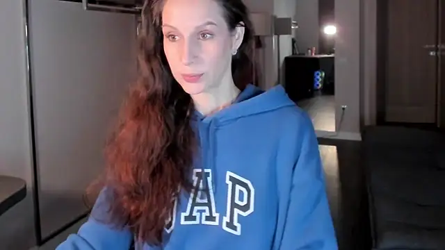 Mila Anders online show from December 15, 2025, 5:35 am