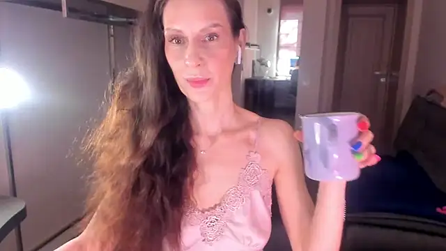 Mila Anders online show from April 29, 2026, 4:38 am